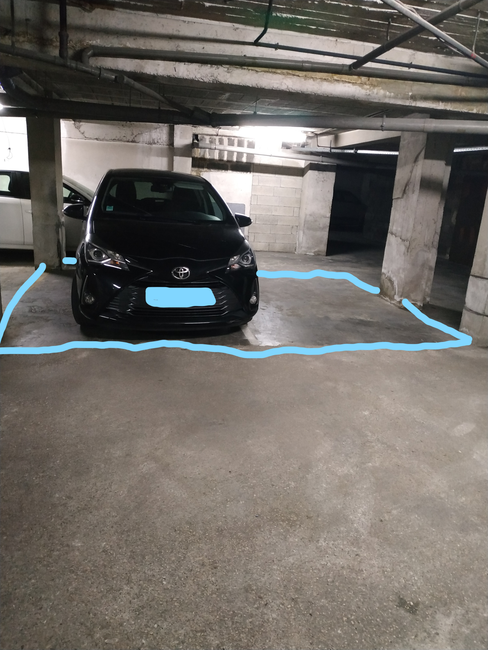 Image_, Parking, Antibes, ref :L445