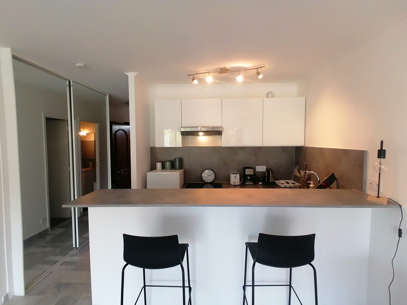 Image_, Studio, Juan les Pins, ref :LA-267